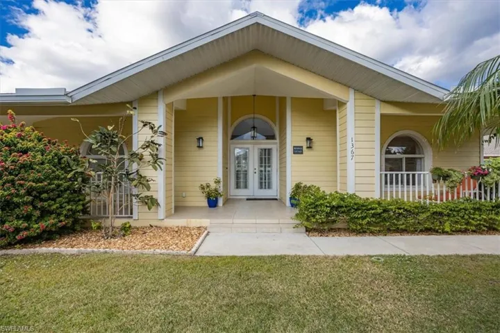 1367  Cypress Woods  DR, Naples, FL 34103