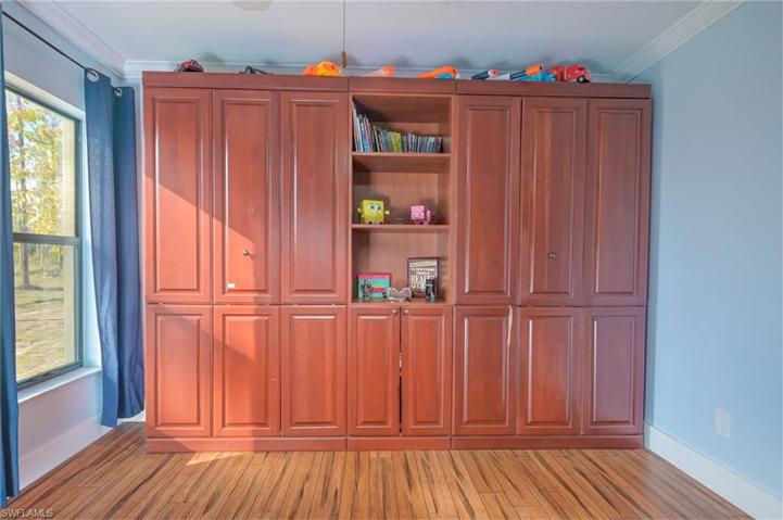 3761  14th NE AVE, Naples, FL 34120