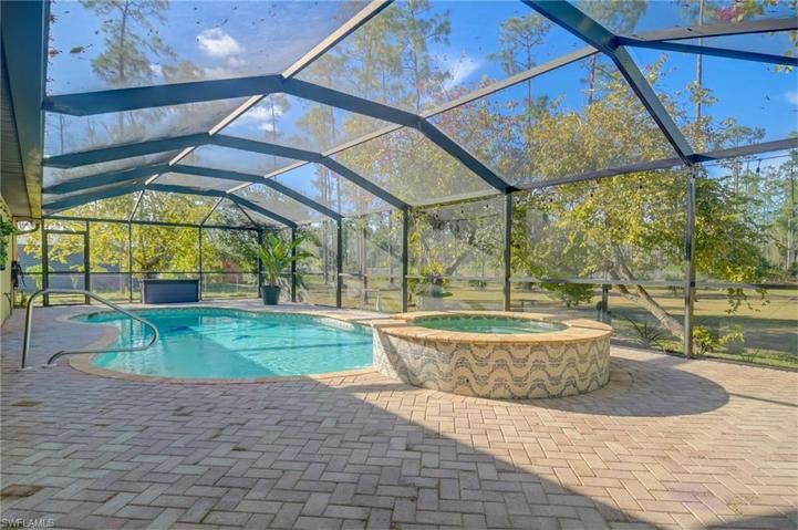 3761  14th NE AVE, Naples, FL 34120
