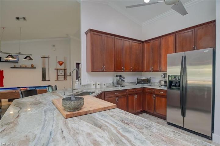 3761  14th NE AVE, Naples, FL 34120
