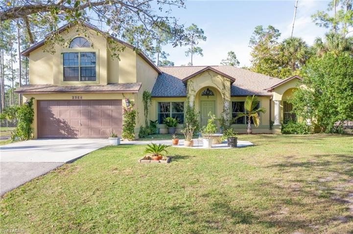 3761  14th NE AVE, Naples, FL 34120