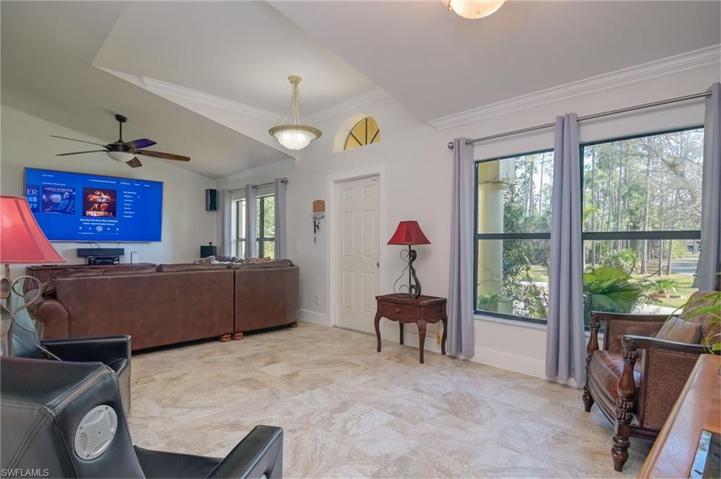 3761  14th NE AVE, Naples, FL 34120