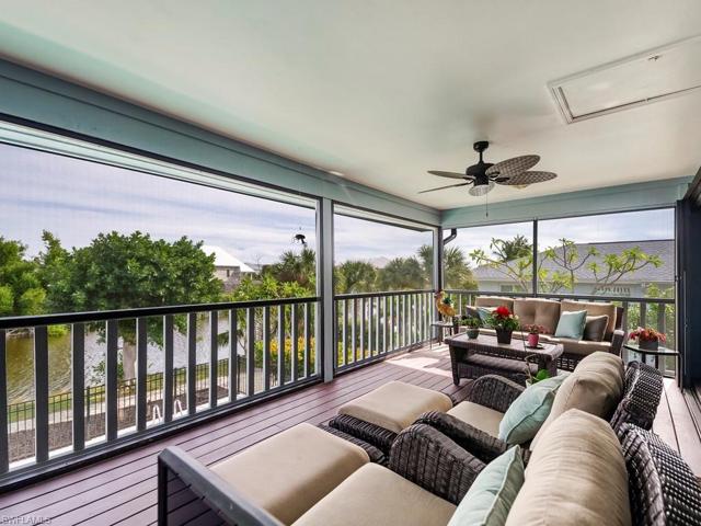 Lounge Area/Porch