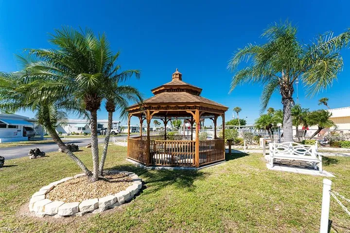 3584 Celestial Way, North Fort Myers, Florida 33903