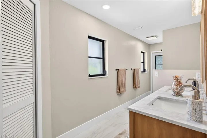 1145 Sw 21st Ter, Cape Coral, Florida 33991