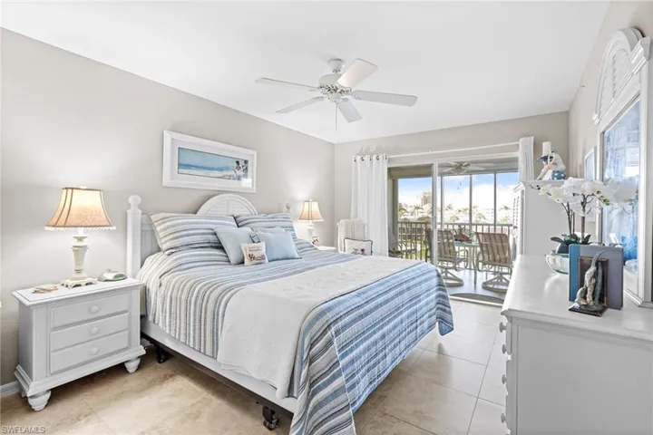 870 Collier Ct 406, Marco Island, Florida 34145