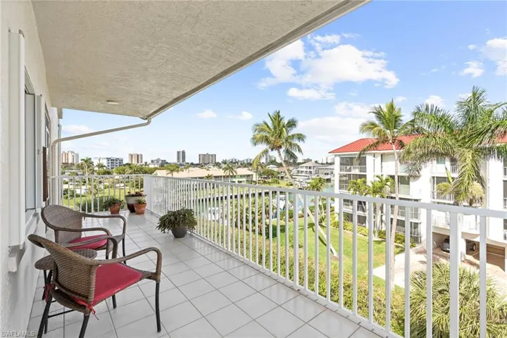 870 Collier Ct 406, Marco Island, Florida 34145