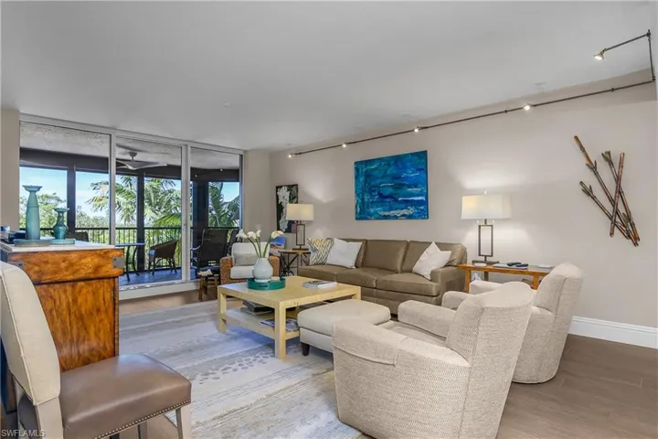 7225 Pelican Bay Blvd 302, Naples, Florida 34108