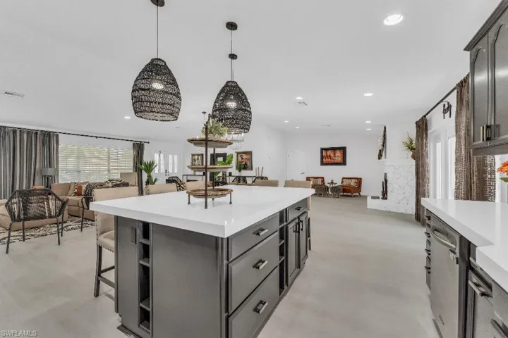 10722 NW 20th  DR, Coral Springs, FL 33071
