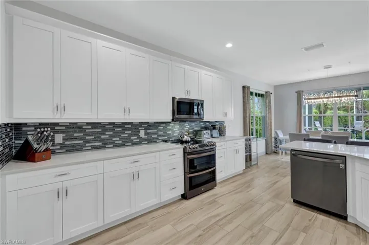 20001 Seadale Ct, Estero, Florida 33928