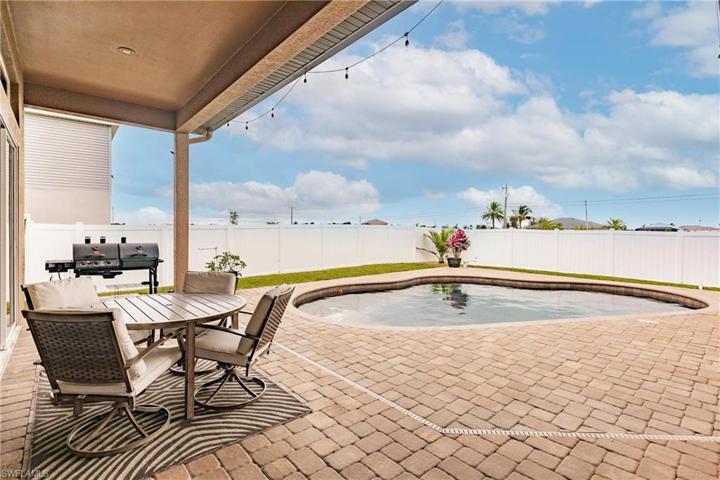 Lanai and Pool