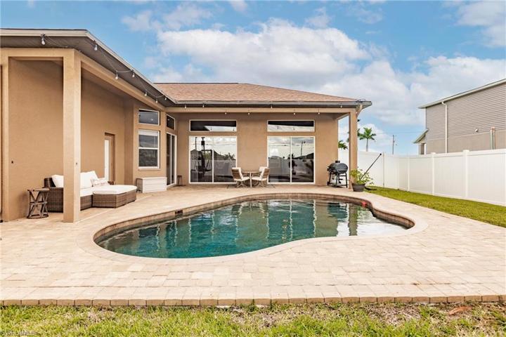 Lanai and Pool
