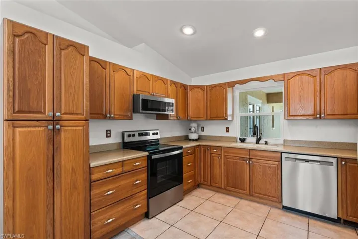 3004 SW 6th  AVE, Cape Coral, FL 33914