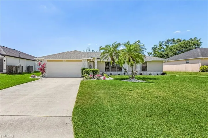 Front w/driveway