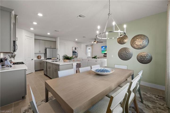 *DISCLAIMER: Renderings, Photos, Virtual Tours are of like model and are used for display purpose only, actual property may vary.