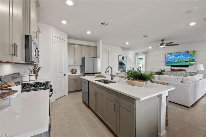 *DISCLAIMER: Renderings, Photos, Virtual Tours are of like model and are used for display purpose only, actual property may vary.