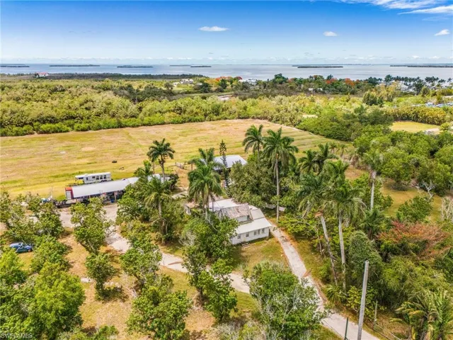 7535 Caloosa Dr, Bokeelia, Florida 33922