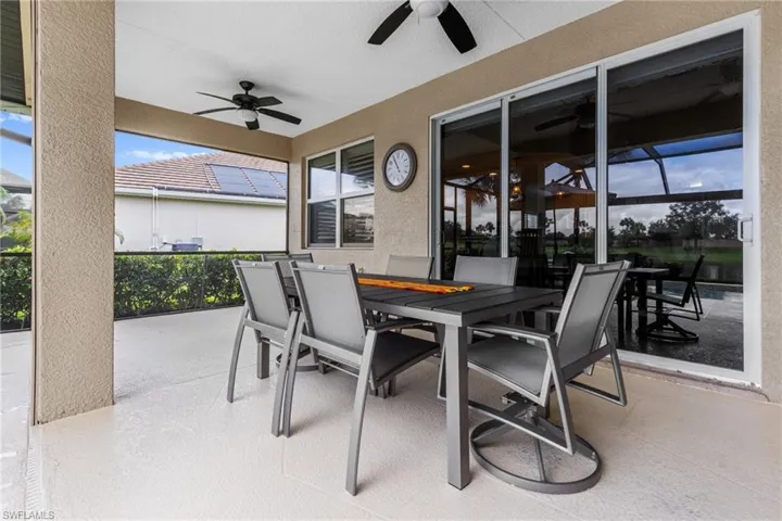 Covered area on lanai