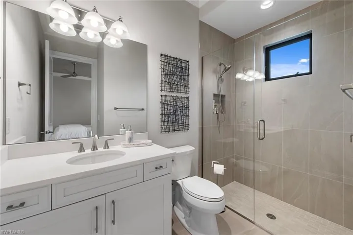 6372 Burnham Rd, Naples, Florida 34119