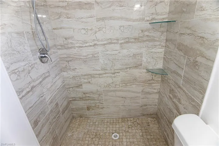 3331 SE 15th  PL, Cape Coral, FL 33904