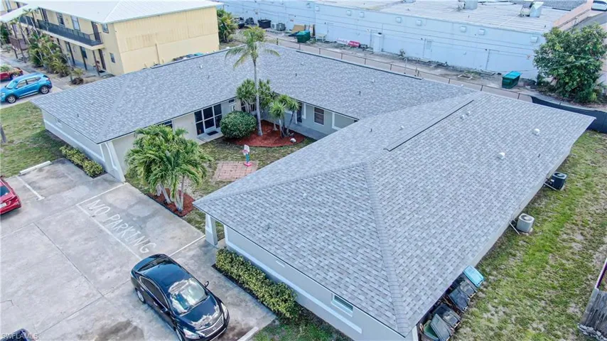 Aerial view of property and surrounding area