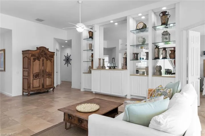 7935 Valentina Ct, Naples, Florida 34114