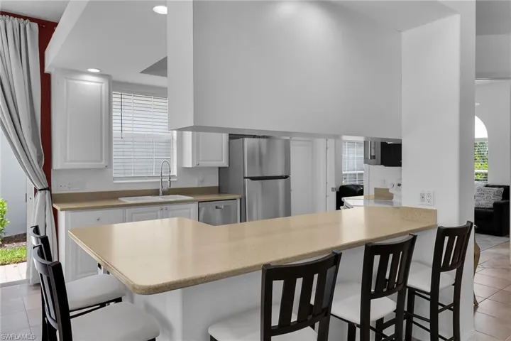 7935 Valentina Ct, Naples, Florida 34114
