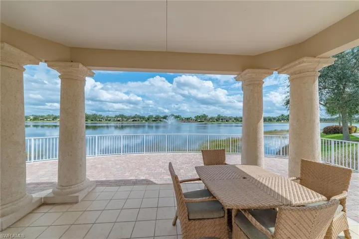 7935 Valentina Ct, Naples, Florida 34114