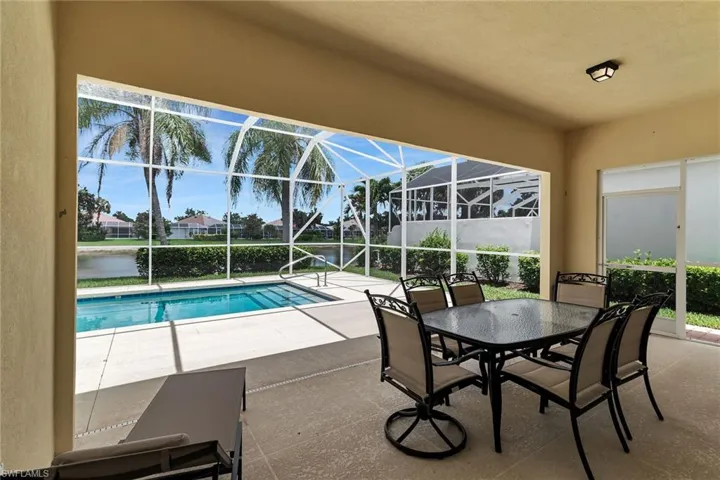 7935 Valentina Ct, Naples, Florida 34114