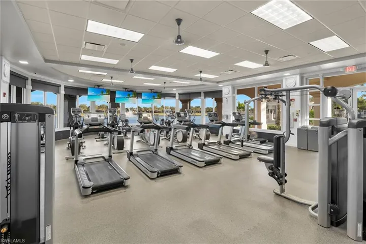 7935 Valentina Ct, Naples, Florida 34114