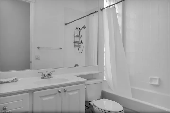 7935 Valentina Ct, Naples, Florida 34114