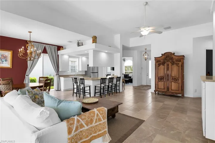 7935 Valentina Ct, Naples, Florida 34114