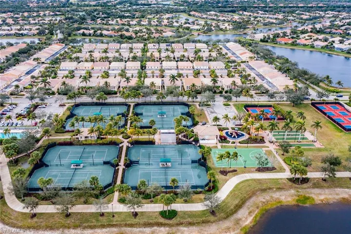 7935 Valentina Ct, Naples, Florida 34114