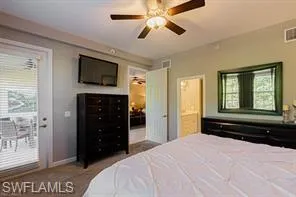 Ceiling fan with integrated lighting