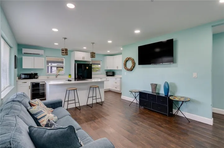 4630 New Haven Dr, Fort Myers, Florida 33908