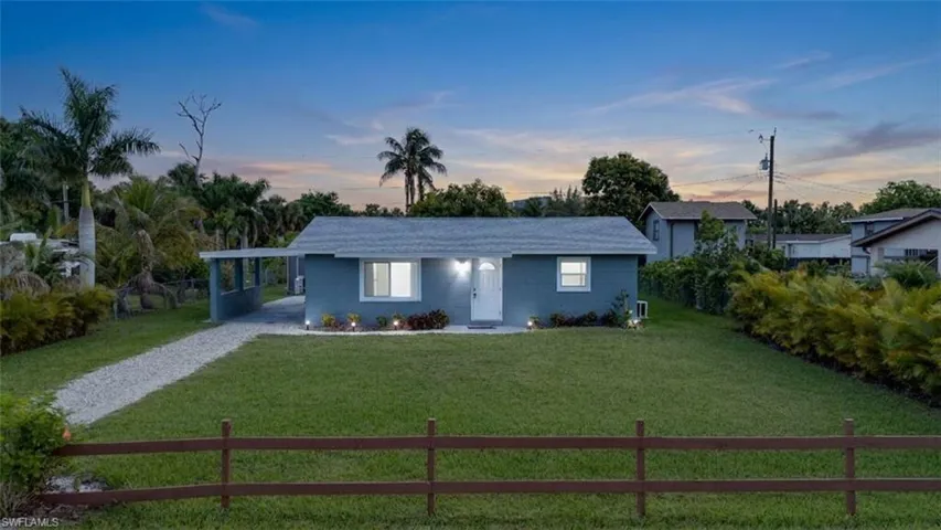 4630 New Haven Dr, Fort Myers, Florida 33908