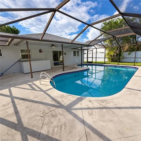 133 Ne 23rd Ave, Cape Coral, Florida 33909