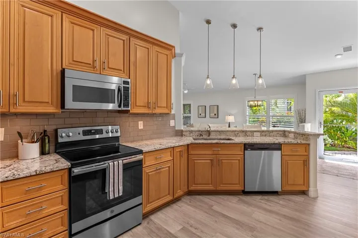 15059  Sterling Oaks  DR, Naples, FL 34110