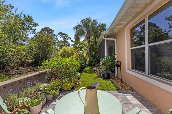 15059  Sterling Oaks  DR, Naples, FL 34110