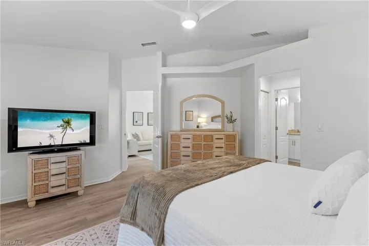 15059  Sterling Oaks  DR, Naples, FL 34110