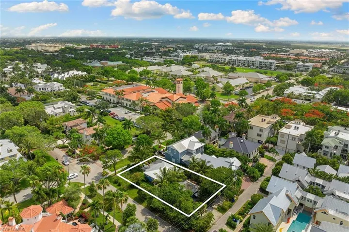 510  3rd S AVE, Naples, FL 34102