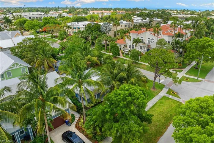 510  3rd S AVE, Naples, FL 34102