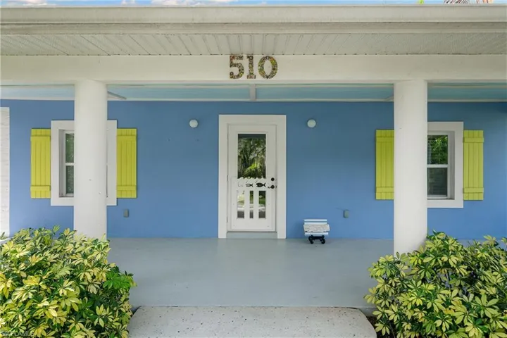 510  3rd S AVE, Naples, FL 34102