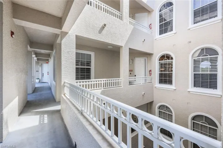 1600 Clermont DR # 303, NAPLES FL 34109