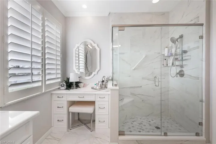 1600 Clermont DR # 303, NAPLES FL 34109