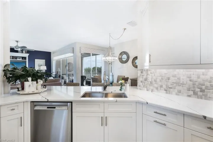 1600 Clermont DR # 303, NAPLES FL 34109