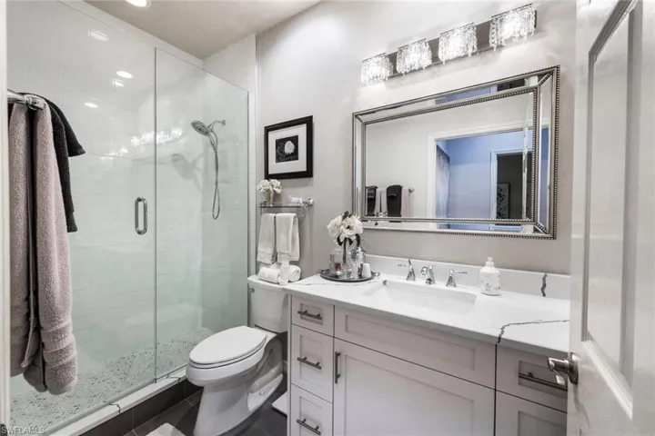 1600 Clermont DR # 303, NAPLES FL 34109