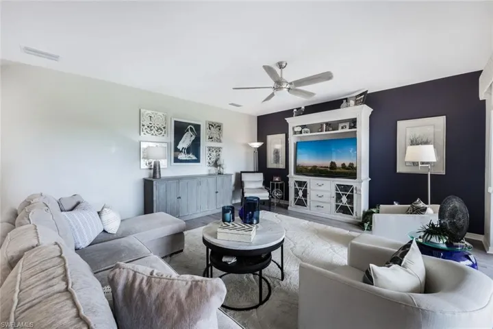 1600 Clermont DR # 303, NAPLES FL 34109