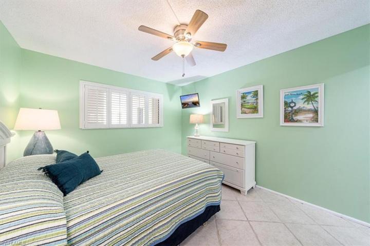 Bedroom #1