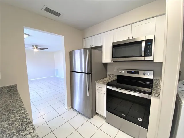 813  109th N AVE, Naples, FL 34108
